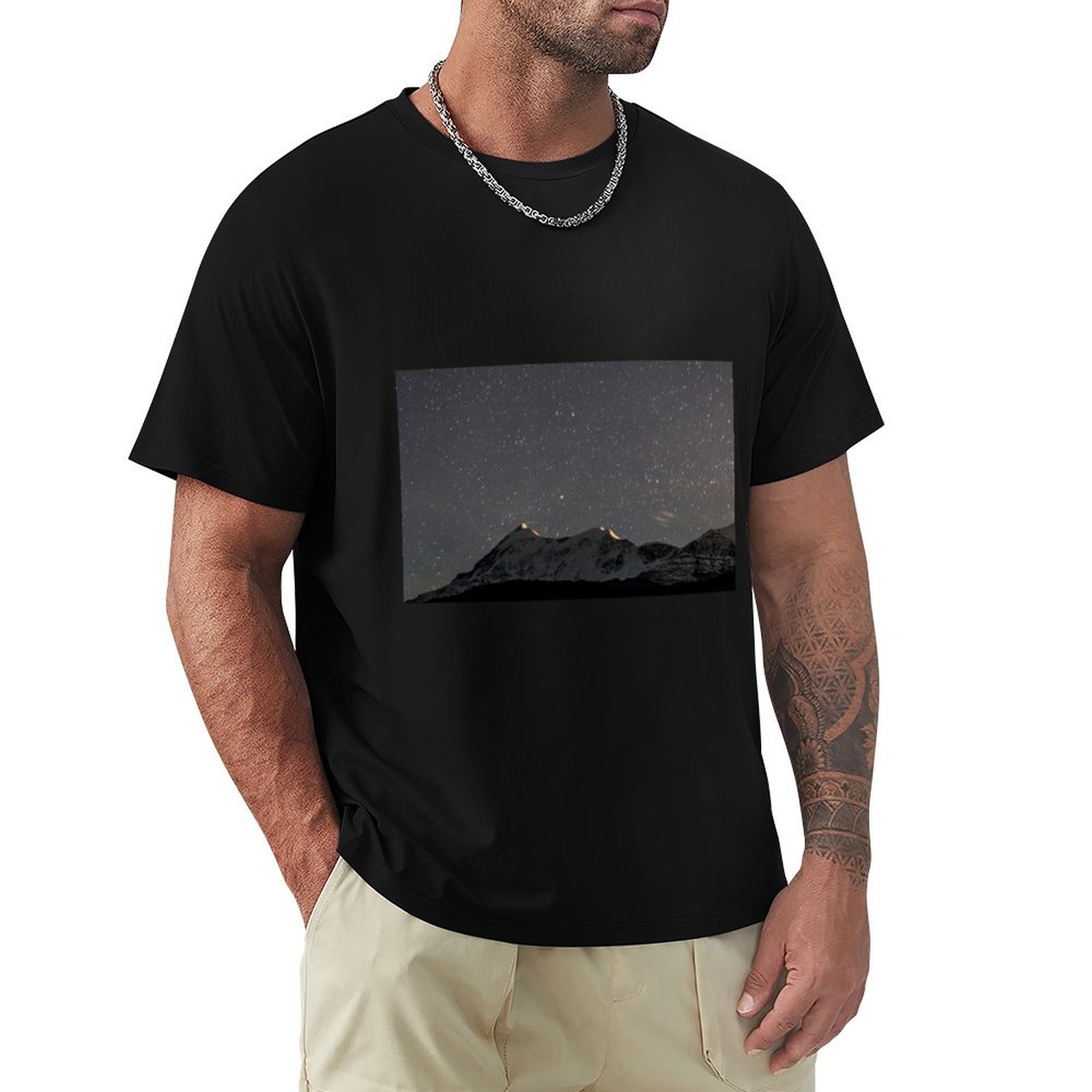 Street Fashion India - Camiseta Trishul Star Trails de Bedni